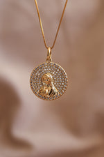 Load image into Gallery viewer, Collar virgen de Guadalupe en chapa de oro con zirconia.