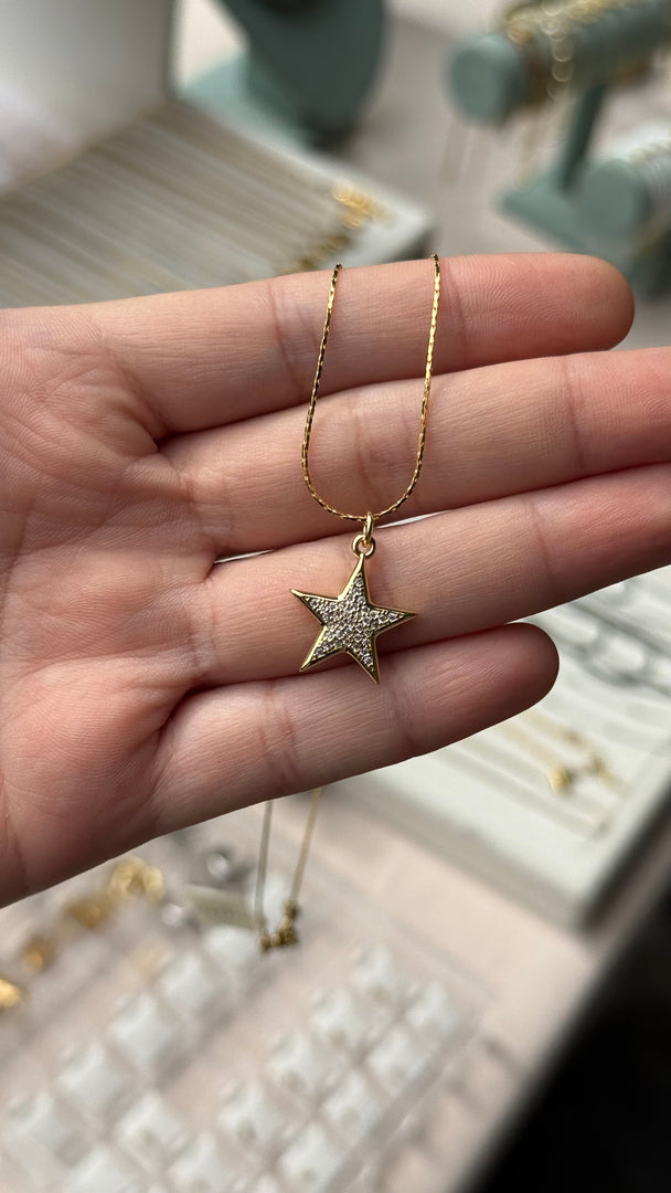 Collar estrella chapa de oro