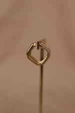 Load image into Gallery viewer, Arracada chapa de oro con zirconias
