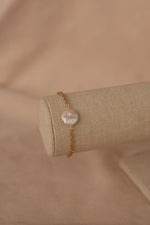 Load image into Gallery viewer, Pulsera chapa de oro con perla cultivada redonda
