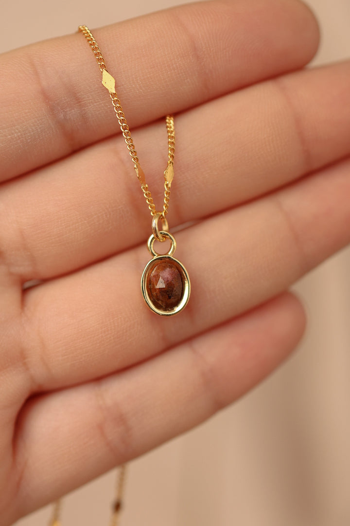 Collar chapa de oro con piedra semipreciosa
