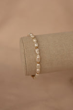 Load image into Gallery viewer, Pulsera perla de rio con acero inoxidable
