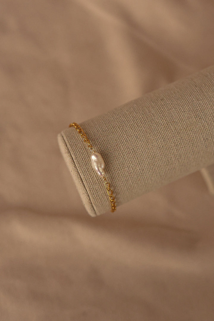 Pulsera chapa de oro con perla cultivada