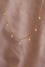 Load image into Gallery viewer, Collar acero inoxidable con perla cristal
