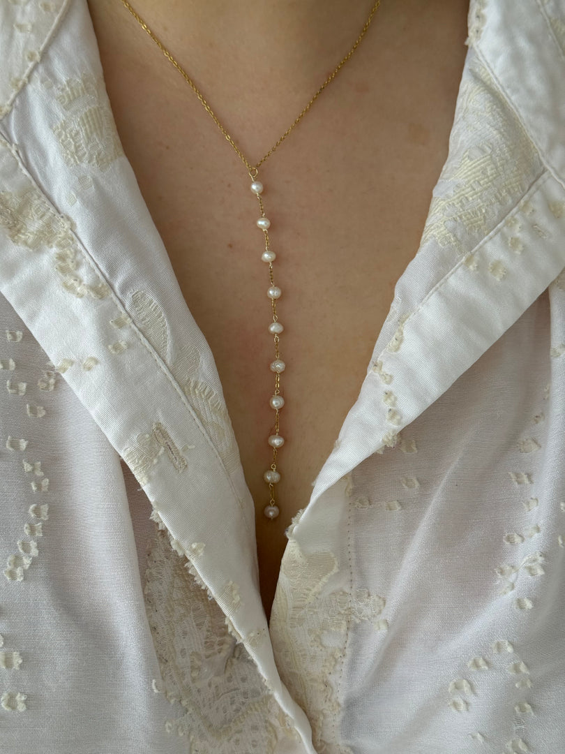 Corbatin chapa de oro con perlas de rio