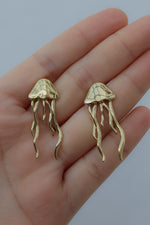 Load image into Gallery viewer, Arete chapa de oro
