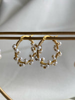 Load image into Gallery viewer, Arracada 22mm acero inoxidable con perla cristal
