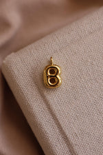 Load image into Gallery viewer, Collar inicial globo chapa de oro
